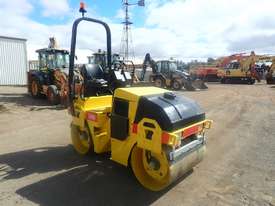 Dynapac CC102 Twin Drum Roller - picture2' - Click to enlarge