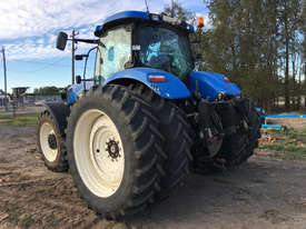 New Holland T7050 FWA/4WD Tractor - picture2' - Click to enlarge