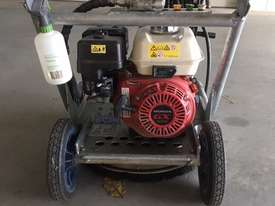 Dual mode pressure cleaner  - picture2' - Click to enlarge