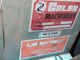 MILLING MACHINE - picture0' - Click to enlarge