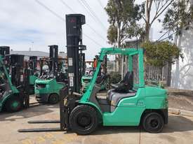 Used Mitsubishi FG35NT for sale - picture1' - Click to enlarge