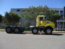 2010 mack 8x4 cab/chassis - picture0' - Click to enlarge