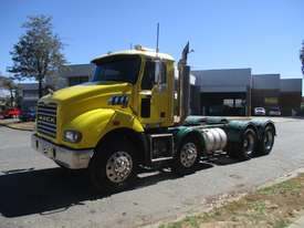 2010 mack 8x4 cab/chassis - picture2' - Click to enlarge