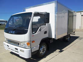 JAC J75 Pantech Truck - picture0' - Click to enlarge