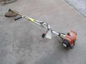 Stihl FS250 Brushcutter - picture2' - Click to enlarge