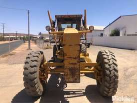 2002 Caterpillar 140H - picture1' - Click to enlarge
