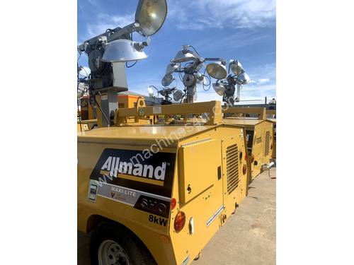Used Allmand Max-Lite Lighting Tower 8KW for sale 5 available for Sale