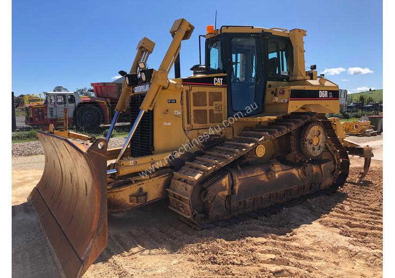 caption 2007 Caterpillar D6R III XL Dozer