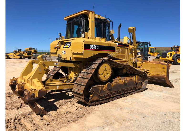 caption 2007 Caterpillar D6R III XL Dozer