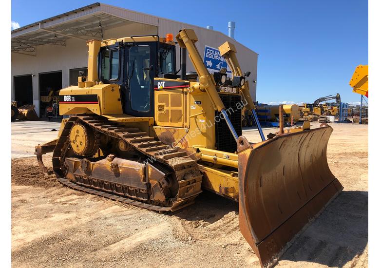 caption 2007 Caterpillar D6R III XL Dozer
