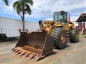 1997 Case 921B Wheeled Loader  - picture1' - Click to enlarge