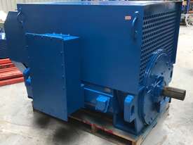 710 kw 950 hp 4 Pole 1480 rpm 3300 volt Foot Mount 355 frame TOSHIBA Type TIKK FCKW Electric Motor - picture0' - Click to enlarge