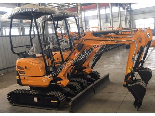 Mini Excavator – 2.0 Ton 15hp Yanmar Diesel Engine TM2.0