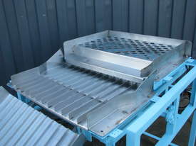 12 Channel Vibrating Vibratory Sorter Feeder - picture0' - Click to enlarge