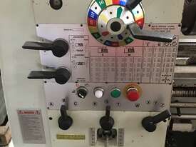 Centre Lathe Dashin Champion with Digital Readout - picture0' - Click to enlarge