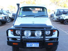 Toyota 2002 Landcruiser Ute - picture0' - Click to enlarge