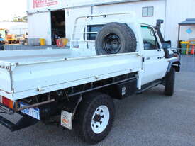 Toyota 2002 Landcruiser Ute - picture2' - Click to enlarge