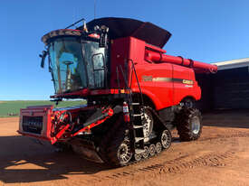 CASE IH 7240 Header(Combine) Harvester/Header - picture1' - Click to enlarge