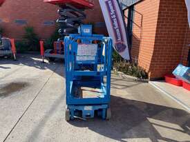 USED 2010 GENIE GRC12 VERTICAL MAST LIFT - picture1' - Click to enlarge