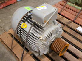 Toshiba 3 Phase Induction Motor - picture0' - Click to enlarge