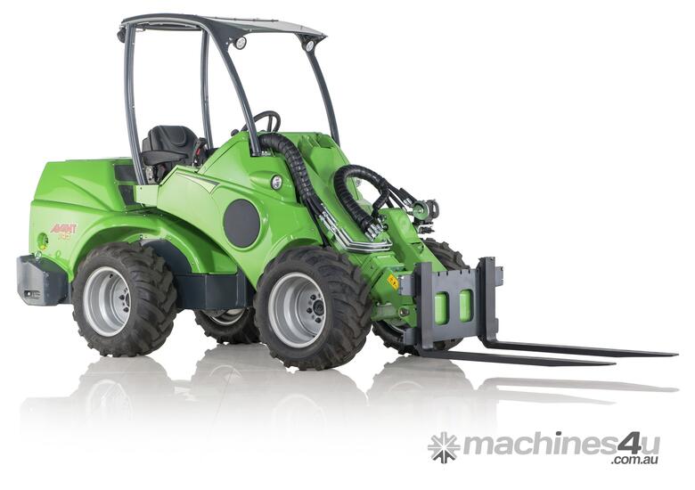 Avant 745 NurseryPro Articulated Mini Loader w HD Pallet Forks