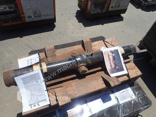 1 X CATERPILLAR BLADE CYLINDER (UNUSED)