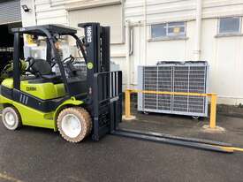 Container Access + Non Marking Tyres 3.0t LPG CLARK Forklift - Hire - picture0' - Click to enlarge