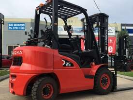 Brand new Hangccha 2.5 Ton Dual Fuel X Series Forklift - picture0' - Click to enlarge