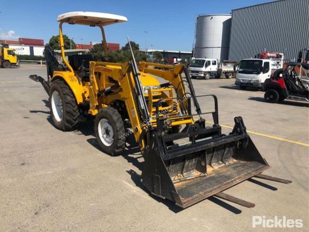 Used eastwind DFS454 Tractors in , Listed on Machines4u