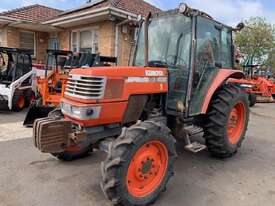 KUBOTA M8200 TRACTOR FOR FARM - picture1' - Click to enlarge
