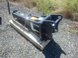 Mustang HM300 Hydraulic Breaker - picture0' - Click to enlarge