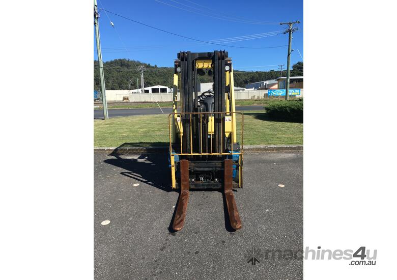 caption 2.5t Counterbalance Forklifts