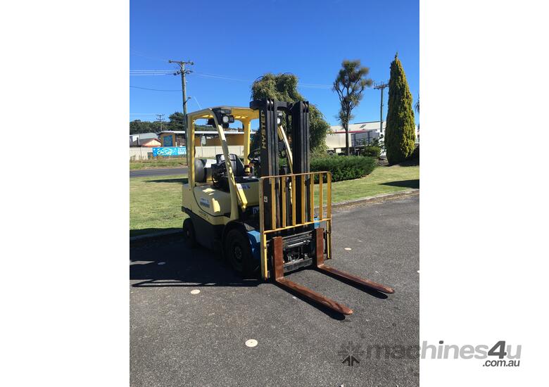 caption 2.5t Counterbalance Forklifts