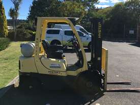 2.5t Counterbalance Forklifts - picture2' - Click to enlarge