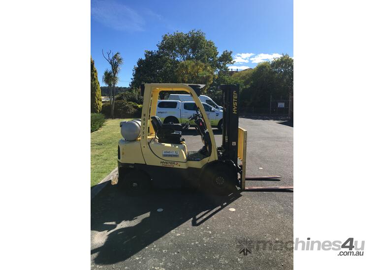 caption 2.5t Counterbalance Forklifts