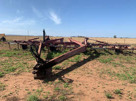 New Holland Trashfarmer 3420 Chisel Plough/Rippers Tillage Equip - picture1' - Click to enlarge