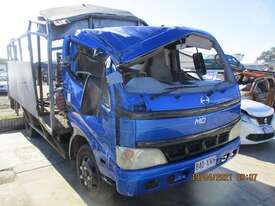 Hino Dutro - picture0' - Click to enlarge