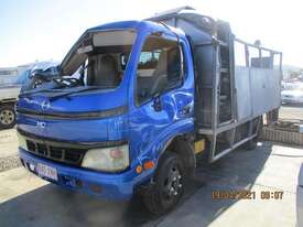 Hino Dutro - picture0' - Click to enlarge