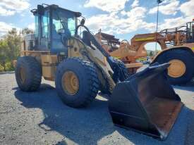 CATERPILLAR 924H Tool Carrier - picture2' - Click to enlarge