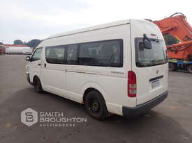 2007 TOYOTA COMMUTER KDH 223R 10 SEATER BUS - picture1' - Click to enlarge