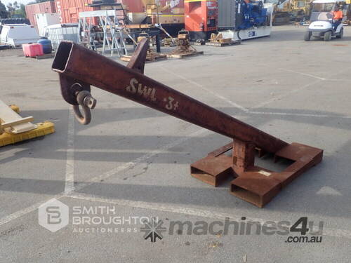 2005 THE RIGGING SHED 300KG FORKLIFT LIFTING JIB
