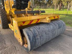 Horwood Bagshaw 2100mm Wheel loader grader roller Vibratory Roller Attachments - picture0' - Click to enlarge