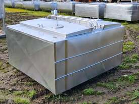 STAINLESS STEEL TANK, MILK VAT 1130lt - picture1' - Click to enlarge