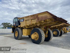 2012 Caterpillar 773G Dump Truck  - picture2' - Click to enlarge