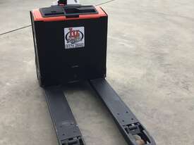 Powered Pallet Jack - picture2' - Click to enlarge