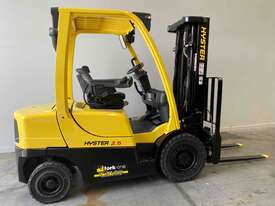 Forklift diesel container mast 2.5 tonne Hyster - picture0' - Click to enlarge