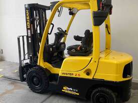 Forklift diesel container mast 2.5 tonne Hyster - picture1' - Click to enlarge