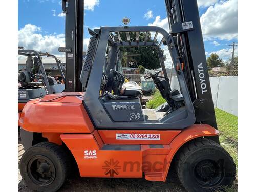 Used Toyota 7.0TON Forklift For Sale