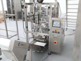 420 VFFS Packing Machine - picture1' - Click to enlarge