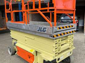 JLG 2646ES  scissor lift. Low hours Great condition - picture0' - Click to enlarge